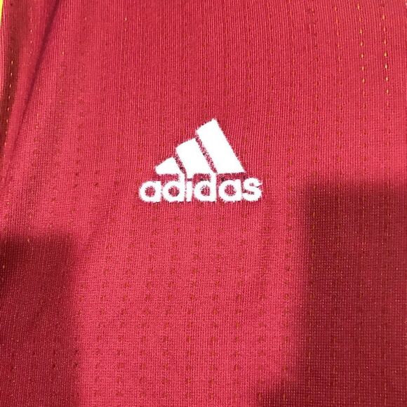 🎉 3 for $20 Adidas Burgandy Yellow Soccer Jersey - Picture 5 of 8